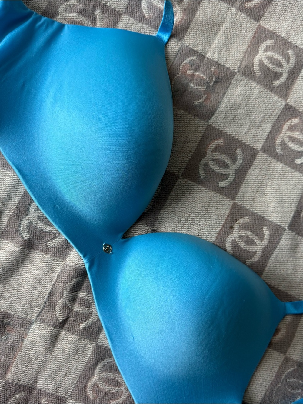 Victoria’s Secret So Obsessed Wireless Push-Up Bra Blue 38DD Padded